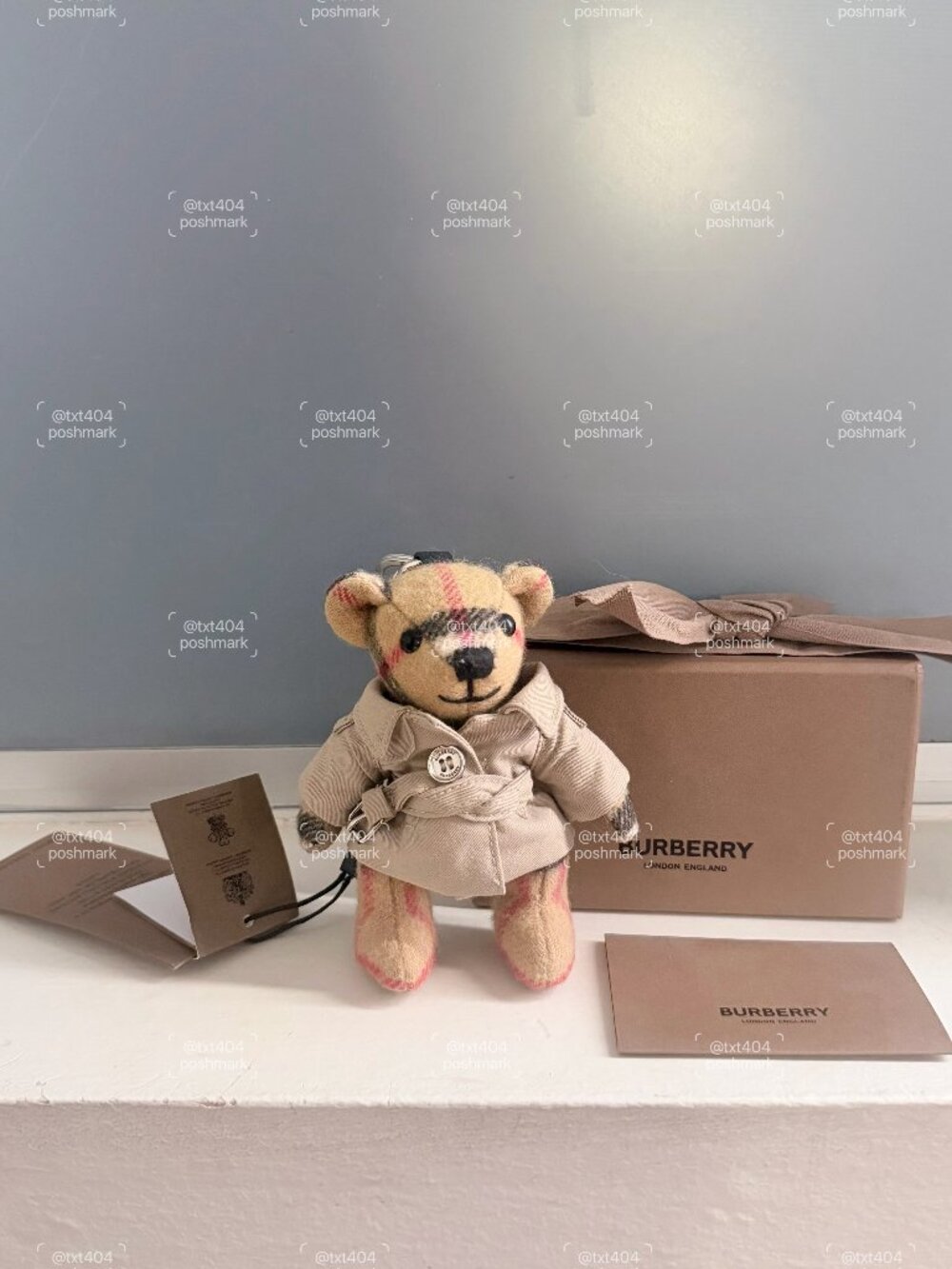 Burberry Antique Yellow Check Cashmere Trench Coat Thomas Bear Charm Keychain - Picture 5 of 7